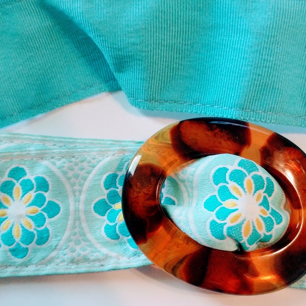 Turquoise Flower Belt w/Tortoise Shell Buckle - Picture 5 of 5
